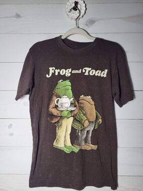 Frog and Toad Graphic T-Shirt  Brown Cotton Mineral Wash Cottagecore Fairycore.
